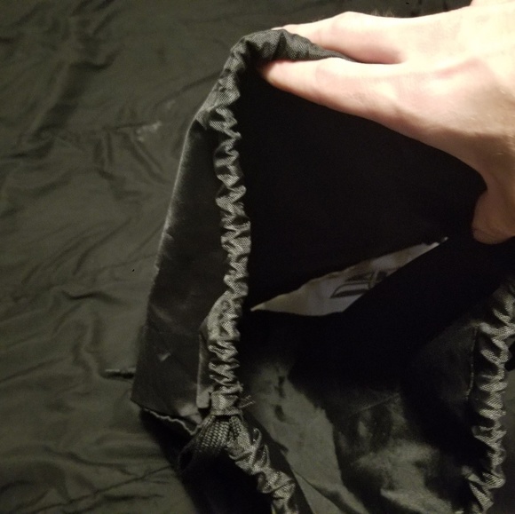 Black backpack - Picture 3 of 4